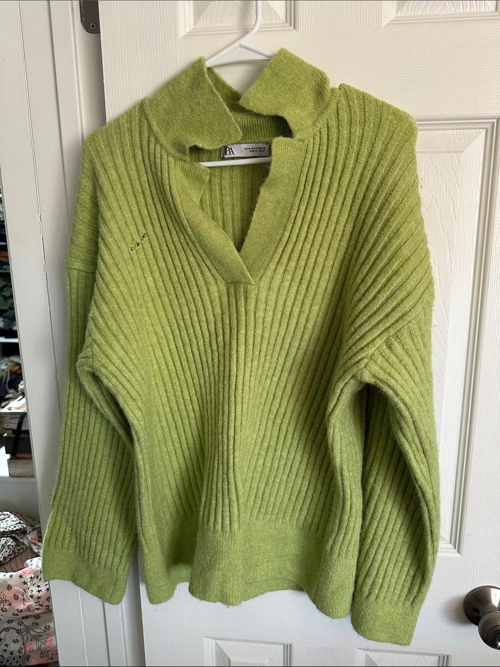 Zara Ribbed V-Neck Sweater in Lime